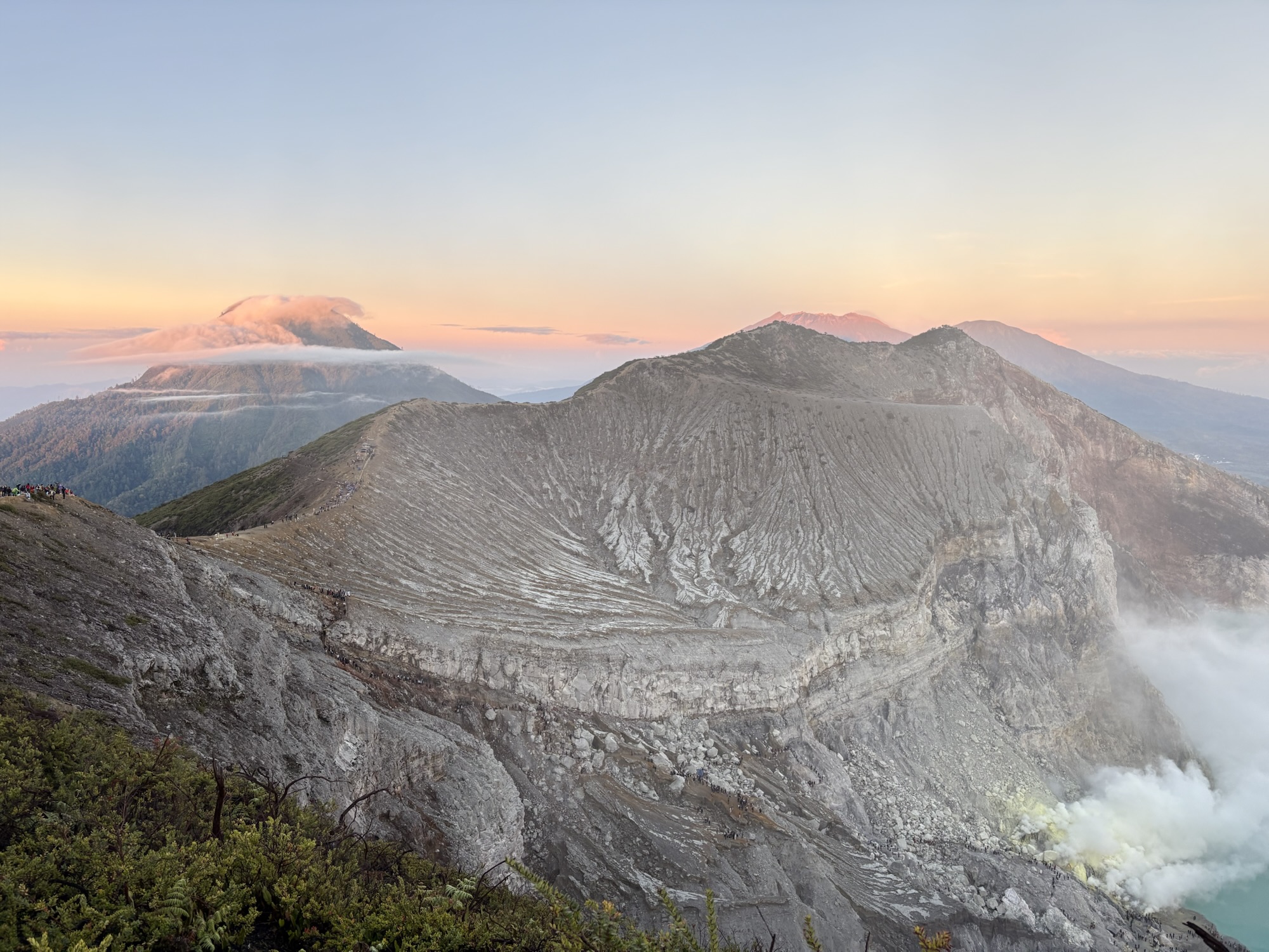 Read more about the article 印尼東爪哇｜快速抵達伊珍火山 (Ijen volcano)行程分享